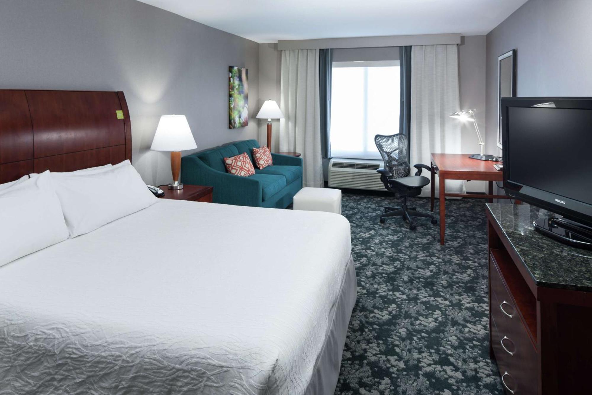 Hilton Garden Naperville/warrenville Hotel
