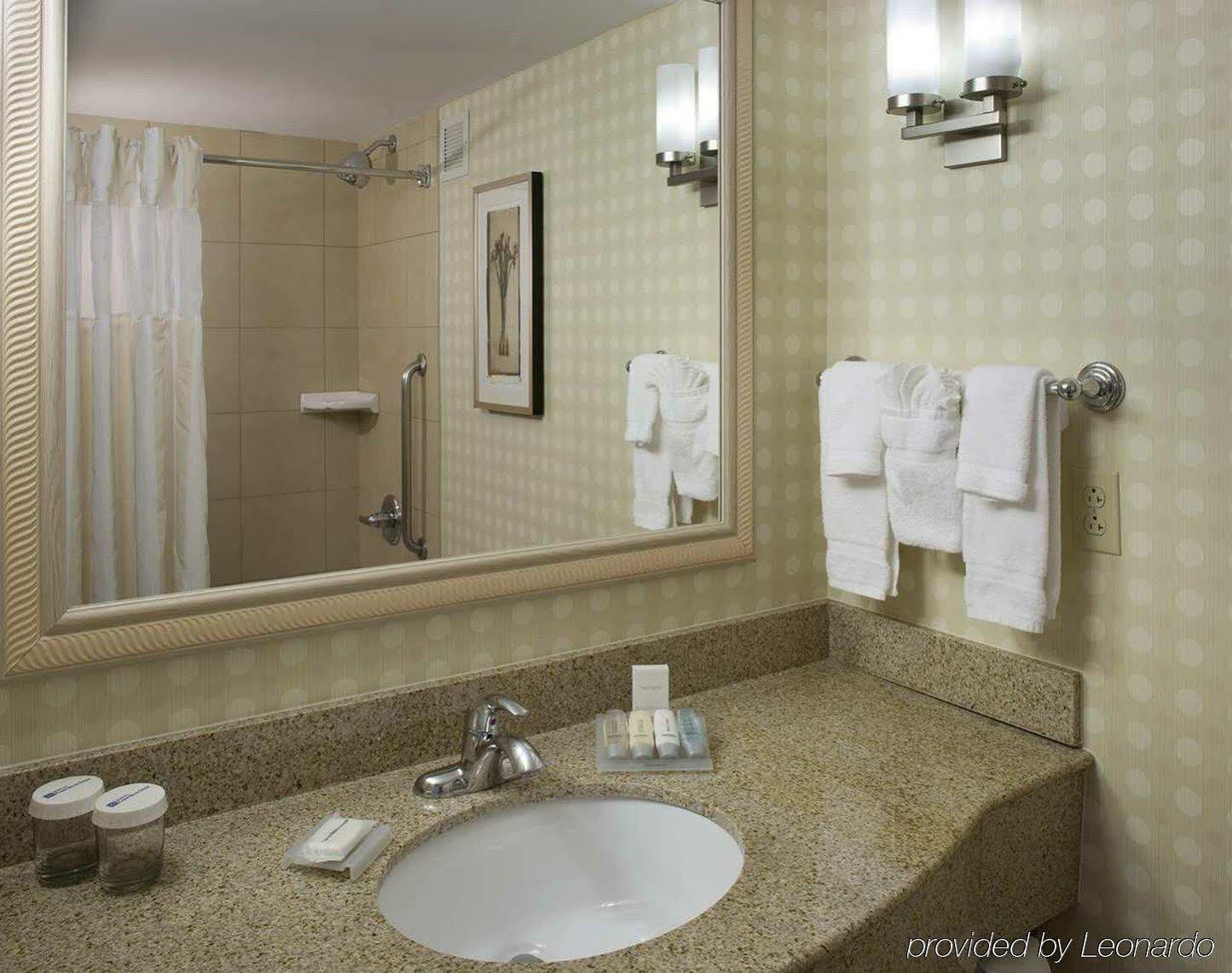 Hilton Garden Naperville/warrenville Hotel 3*