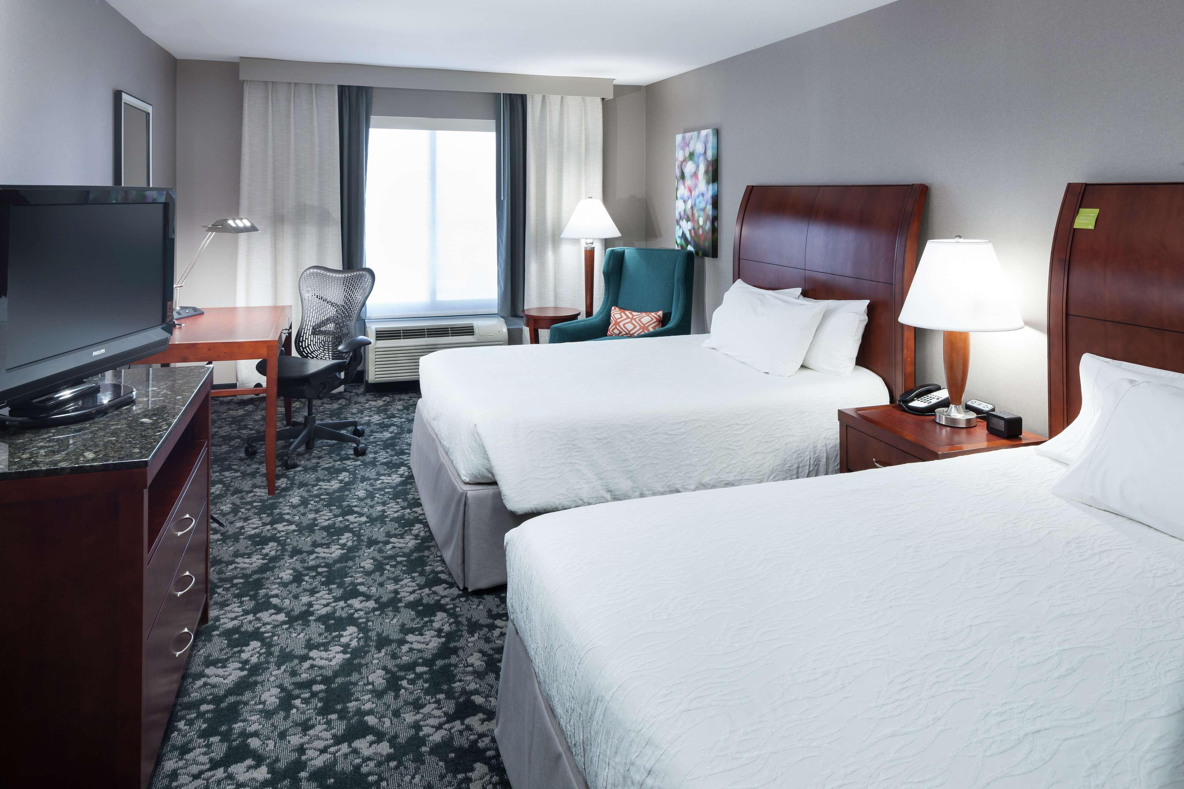 Hilton Garden Naperville/warrenville 3*